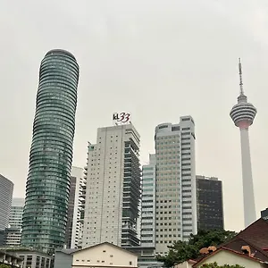 Queens Service At Vortex Klcc , Kuala Lumpur Malaisie